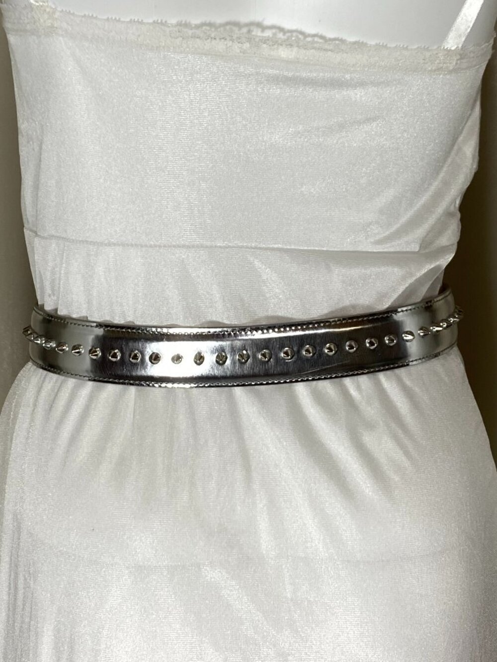 VTG BARBARA BUI Paris Metallic Studded Silver Leather Belt Sz 75 S Made in Italy